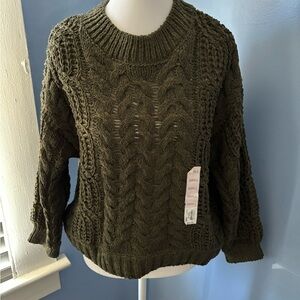 Chunky Knit Sweater in Olive